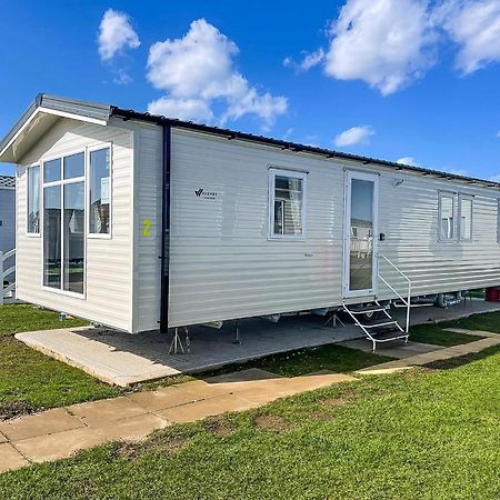 Hotel Lovely 8 Berth Caravan For Hire At Barmston Beach Holiday Park Ref 62002O à Lund Extérieur photo