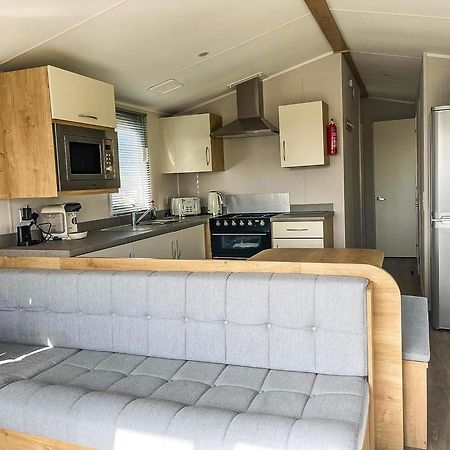 Hotel Lovely 8 Berth Caravan For Hire At Barmston Beach Holiday Park Ref 62002O à Lund Extérieur photo