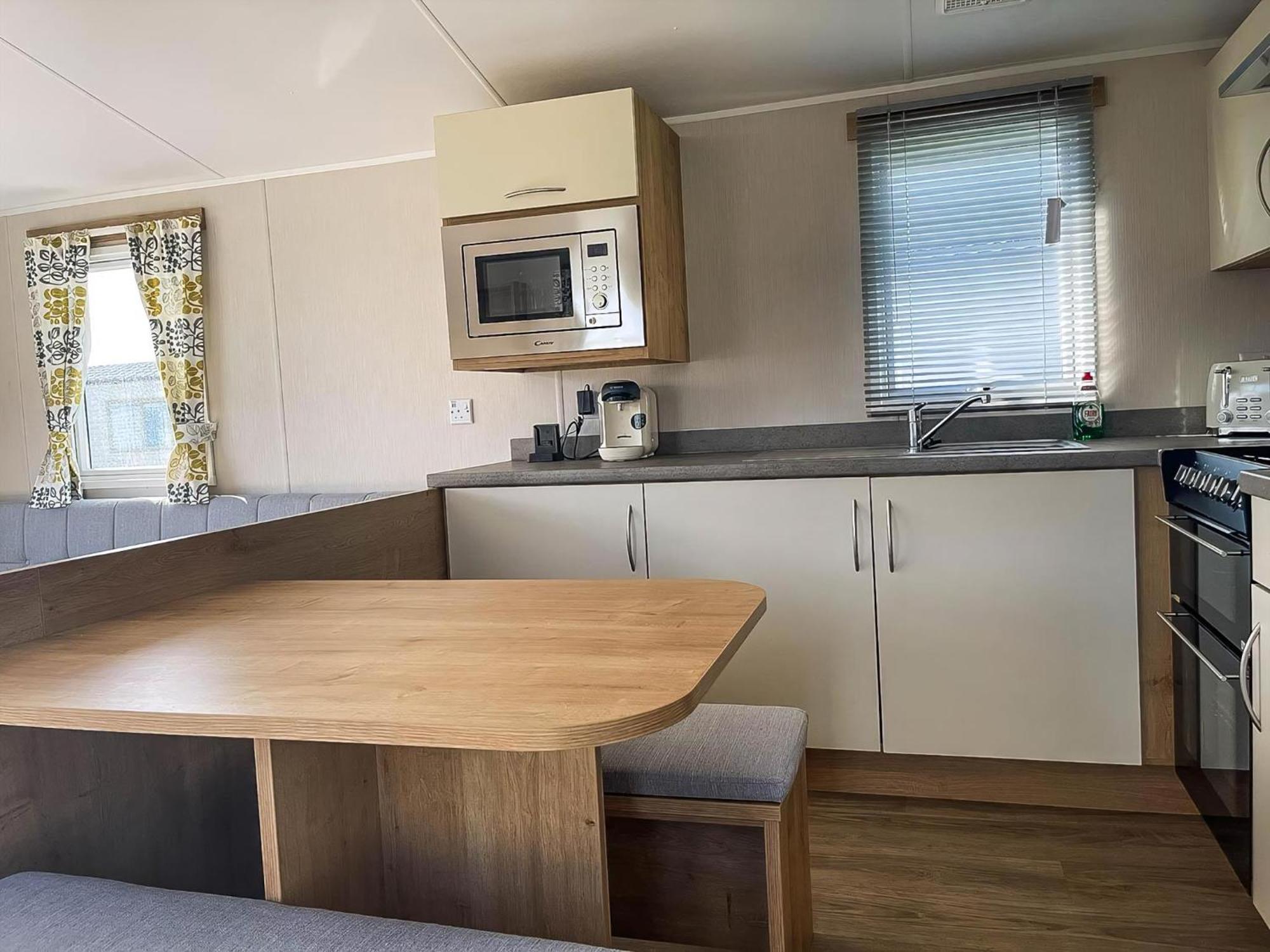 Hotel Lovely 8 Berth Caravan For Hire At Barmston Beach Holiday Park Ref 62002O à Lund Extérieur photo